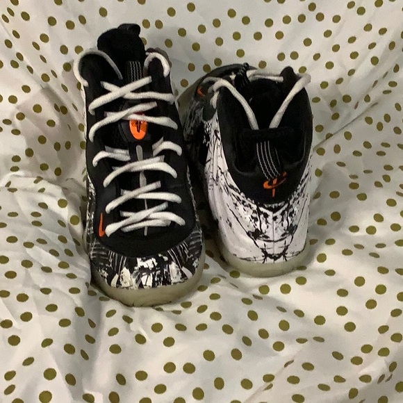 Shoes - Picture 2 of 2